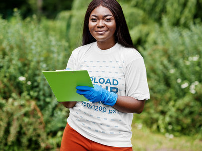 T-Shirt Mockup Featuring a Volunteer for an Ecology Cause M20344-r-el2