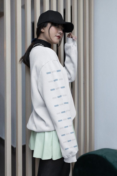 Mockup of an E-girl Wearing a Sweatshirt With a Customizable Sleeve m19898