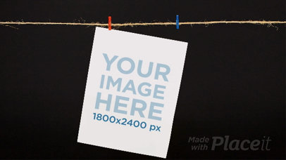 Poster Stop Motion Falling Down From String