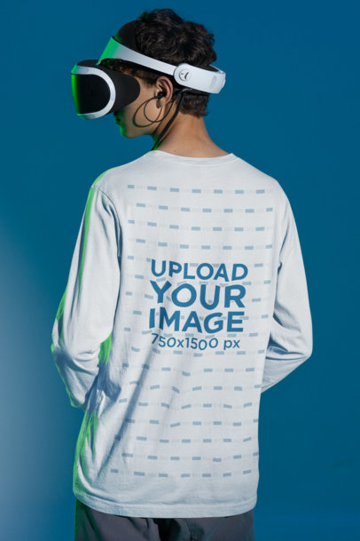Back View Mockup of a Long Sleeve Tee Featuring a Man With VR Glasses m28460