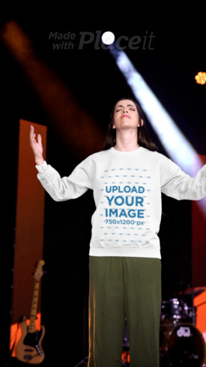 Gildan Sweatshirt Video of a Devoted Woman Praying