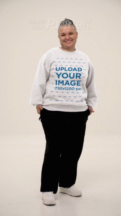 Gildan Sweatshirt Video Featuring a Smiling Short-Haired Woman Posing in a Studio