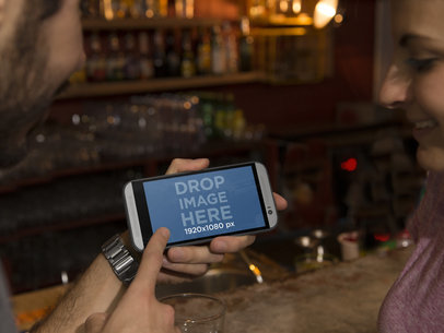 HTC One M8 Featuring Young Couple Having Drinks at a Bar
