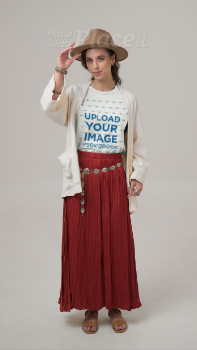 Bella Canvas T-Shirt Video of a Woman With a Boho Style