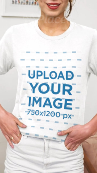 Bella Canvas Tee Video Featuring a Smiling Cropped-Face Woman With a Homemade Feel Theme