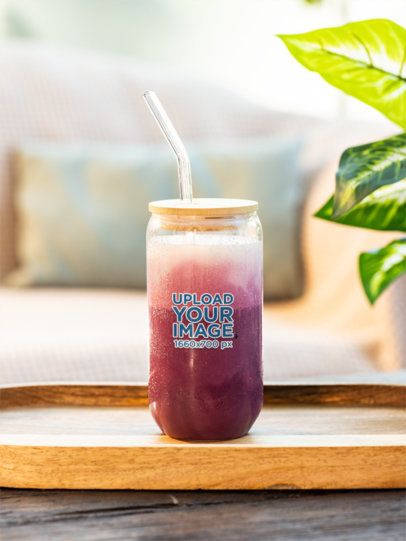 Mockup of a Sipper Can Glass Filled With a Frozen Drink m52426