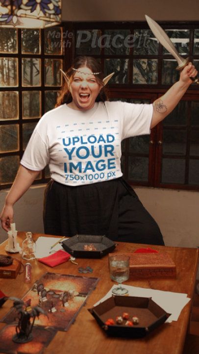 Oversized T-Shirt Video Featuring a Woman Playing RPG Games 9003v