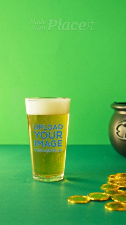 Video of a Shaker Pint Glass Filled With Beer in a St. Patrick's Day Setting 9082v