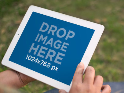 White iPad Retina Display Grass