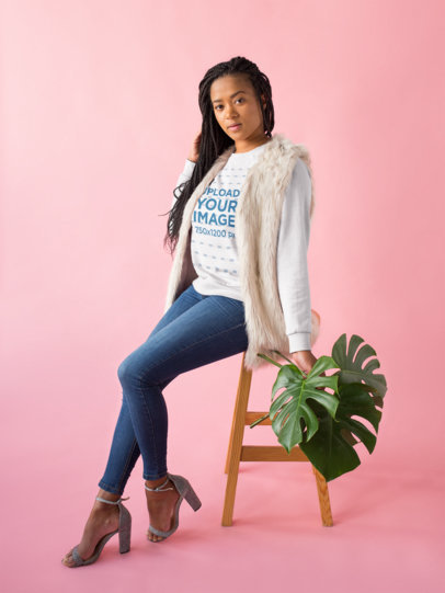 Mockup of a Woman with Loc Braids Wearing a Crewneck Sweatshirt 18376