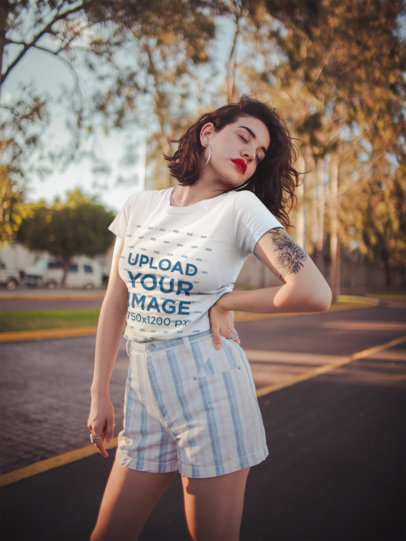 T-Shirt Mockup Featuring a Fashion-Forward Woman in the a Street