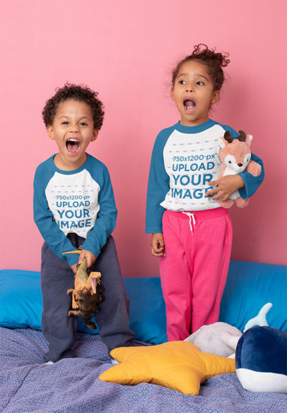 Raglan T-Shirt Mockup of Two Funny Kids