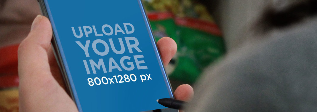 Closeup Mockup of a Man Using His Samsung Galaxy Note 