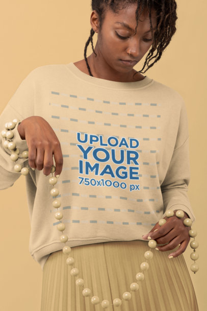 Sweatshirt Mockup of a Woman with a Vintage Look