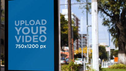 Video Featuring a Mupi on an Avenue 32974