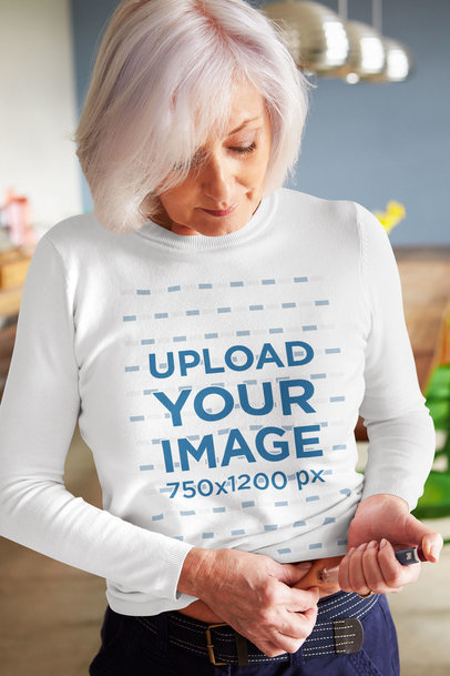 Crewneck Sweatshirt Mockup of an Elderly Woman Taking an Injection 34212-r-el2