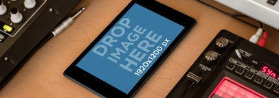 Mockup of a Samsung Nexus 7 Placed by Musical-Engineering Devices