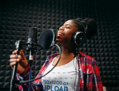 Crewneck T-Shirt Mockup Featuring a Singer at a Recording Studio 37146-r-el2