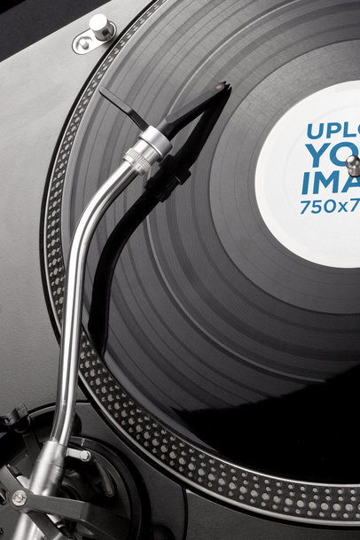 Vinyl Record Label Mockup Featuring a Disc on a Turntable 37200-r-el2