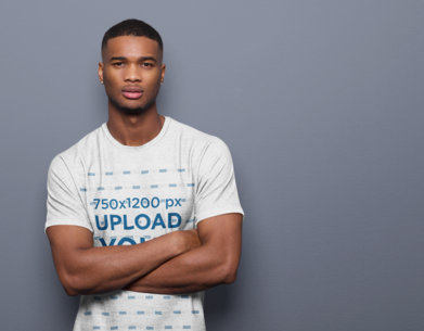 Heathered Tee Mockup of a Serious Man Crossing His Arms 