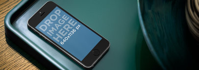 iPhone 5s Grey Portrait On Tray Wide