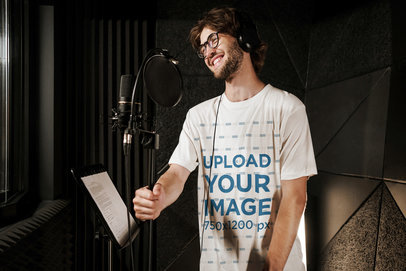 Mockup Featuring an Indie Singer Wearing a Loose T-Shirt 39749-r-el2