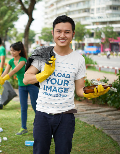 T-Shirt Mockup Featuring a Man Doing Voluntary Work 43265-r-el2