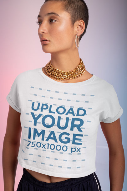 Crop Top Mockup of a Woman Wearing a Golden Chain Necklace