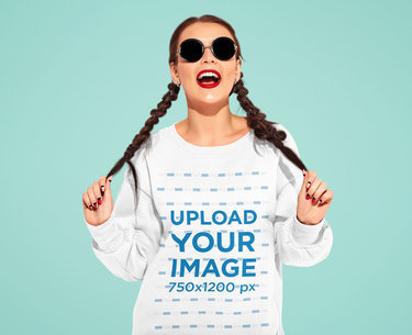 Sweatshirt Mockup Featuring a Woman Grabbing Her Braids M1526-r-el2