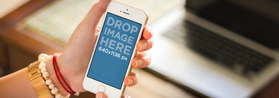 iPhone 5s Gold Portrait Overshoulder Wide