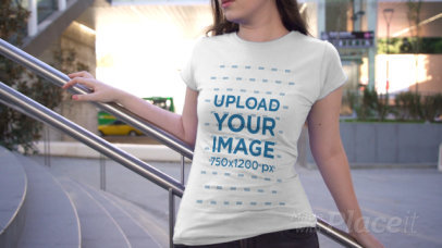 T-Shirt Video of a Woman Posing at a City Mall
