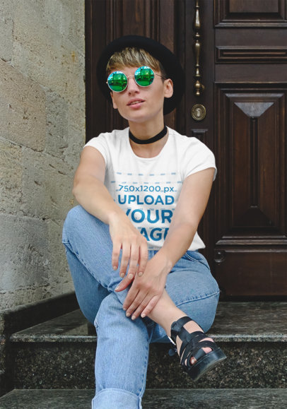 Basic T-Shirt Mockup Featuring a Stylish Short-Haired Woman 43721-r-el2