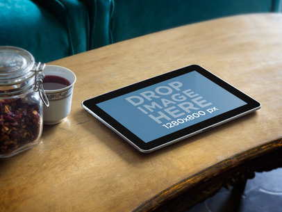 Galaxy 4g Lte Silver Landscape On Old Fashioned Table