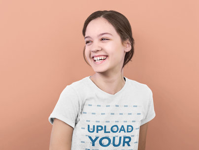 V-Neck T-Shirt Mockup Featuring a Young Girl with a Big Smile 40515-r-el2