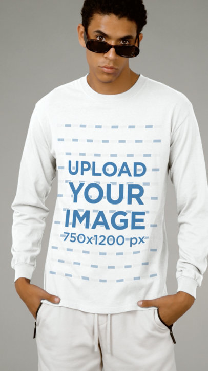 Long Sleeve Tee Video of a Cool Man Dancing at a Studio